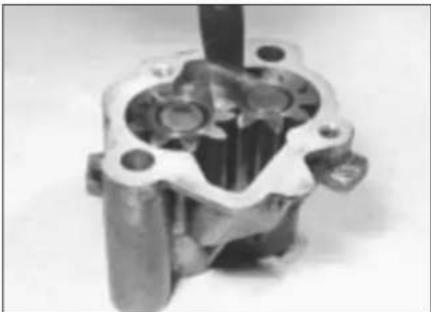 VOLKSWAGEN Golf (1984) - Crankshaft and bearings - examination and renovation - 3