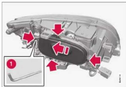 VOLVO V60 (2013) - Changement d'ampoule - cache des ampoules de feux de route/croisement - 1
