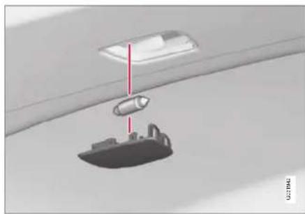 VOLVO V70 (2013) - Remplacement d'ampoule - éclairage du compartiment à bagages - 1
