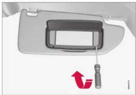 VOLVO V70 (2013) - Remplacement d'ampoule - éclairage du miroir de courtoisie - 1