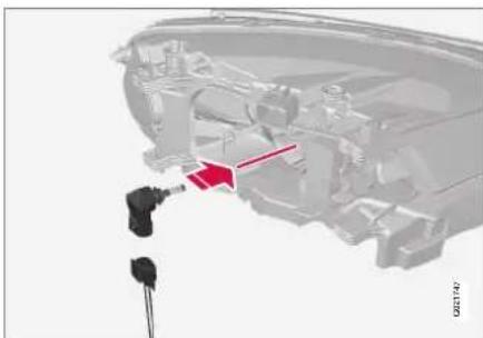VOLVO V70 (2013) - NOTE - 1