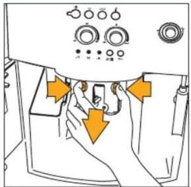 DELONGHI Magnifica ESAM 4300 - ATTENZIONE: L'INFUSORE PUÒ ESSERE ESTRATTO SOLO QUANDO LA MACCHINA È SPENTA. NEL CASO SI TENTI DI TOGLIERE L'INFUSORE CON LA MACCHINA ACCESA, SI RISCHIA DI DANNEGGIARLA GRAVEMENTE. - 2