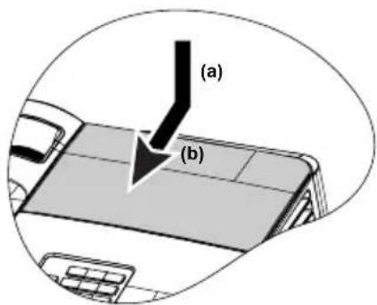 BENQ MW712 - Replacing the lamp - 11