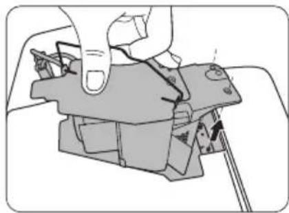 BENQ MX816ST - Replacing the lamp - 6