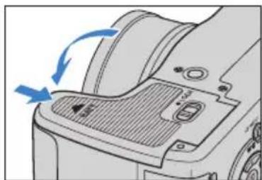 KYOCERA Finecam M400R - Inserting the Batteries - 4
