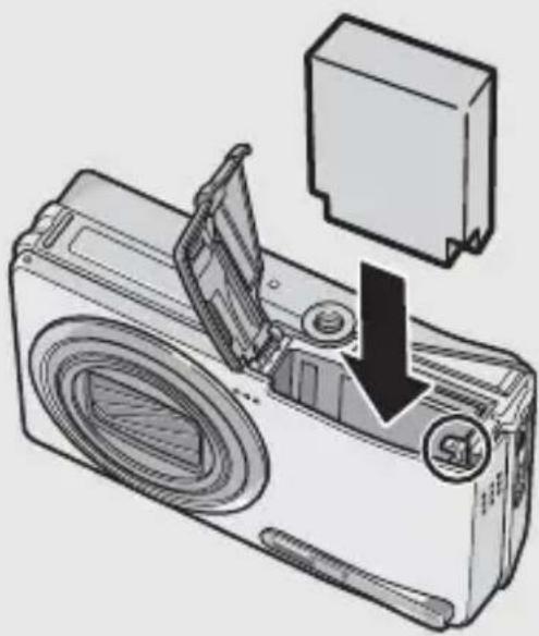 RICOH Caplio R5 - リチャージャブルバッテリーを挿入する - 1