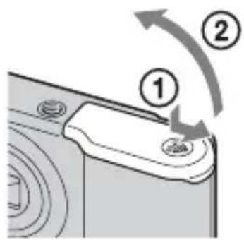 SONY Cybershot DSC-S2000 - Vkládání baterií/paměťové karty (prodává se samostatně) - 1