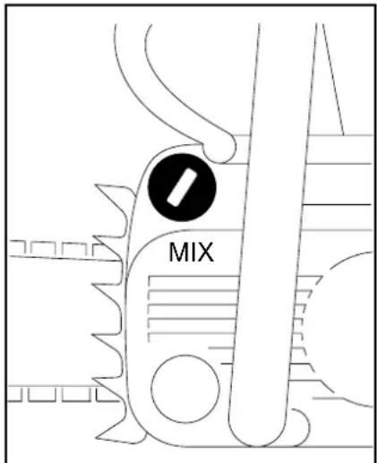 STIHL 009 - Fueling - 2