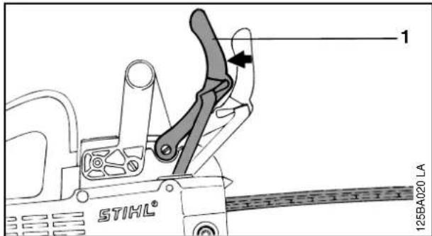 STIHL 009 - Saw on ground - 3