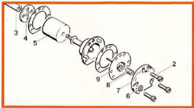 STIHL 011 - Cleaning the oil pump - 1