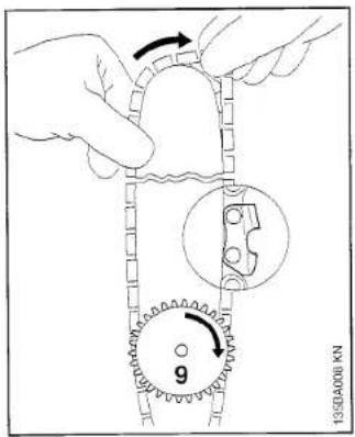 STIHL 025 - Mounting the Bar and Chain Models with Quick Chain Tensioner - 6