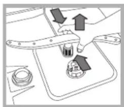 HOTPOINT PFT 834X - Limpar os braços aspersores - 2