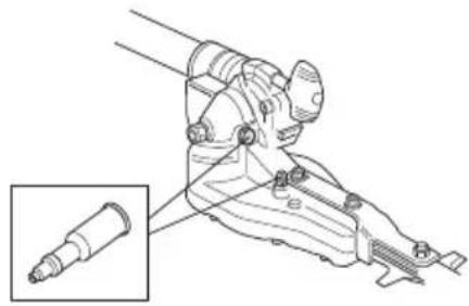HUSQVARNA 327HDA65X-series - Huilage du filtre à air - 3