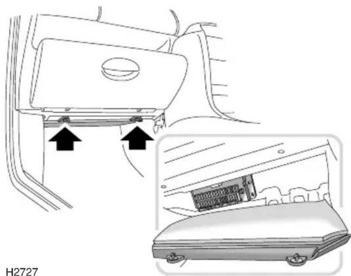 Rover 75 (1999) - PASSENGER COMPARTMENT FUSE BOX - 1