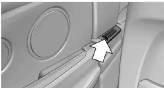 BMW 550i Gran Turismo (2014) - Adjusting the ventilation - 2