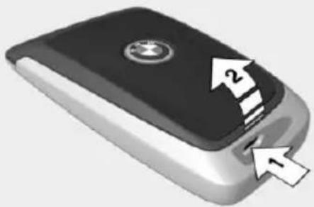 BMW X5 xDrive35d (2014) - Replacing the batteries - 2