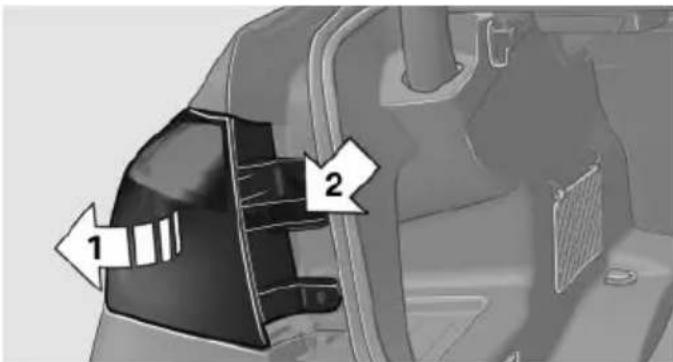 BMW 328i Sedan (2013) - Removing the exterior tail lamp - 3