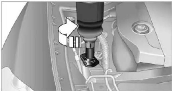 BMW X6 xDrive50i (2013) - Refilling BMW diesel exhaust fluid - 1