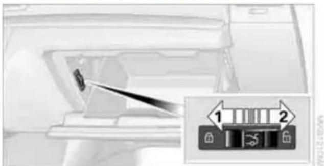 BMW 135i Coupe (2012) - Trunk lid - 3