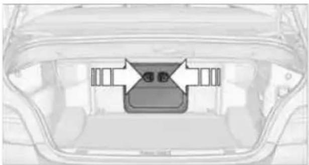 BMW 135i Coupe (2012) - Loading - 2