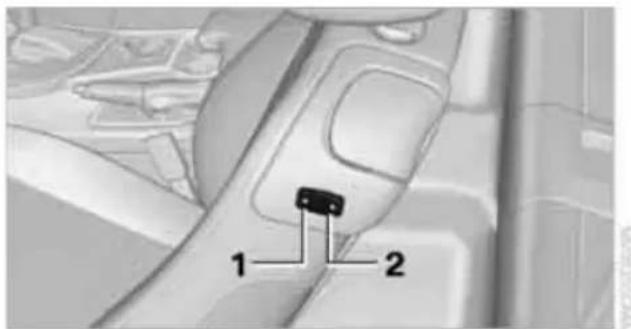 BMW 135i Coupe (2012) - Longitudinal adjustment from outside/behind\* - 1