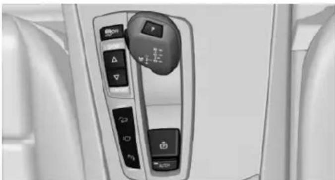 BMW 528i xDrive Sedan (2012) - Activating HDC - 1