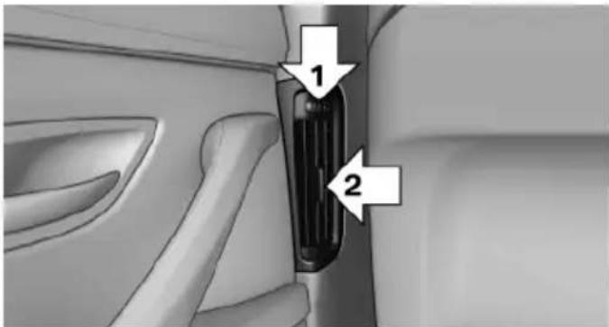 BMW 528i xDrive Sedan (2012) - Lateral ventilation - 1