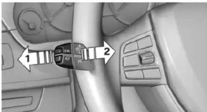 BMW 550i xDrive Sedan (2012) - Switching the high beams on and off manually - 1