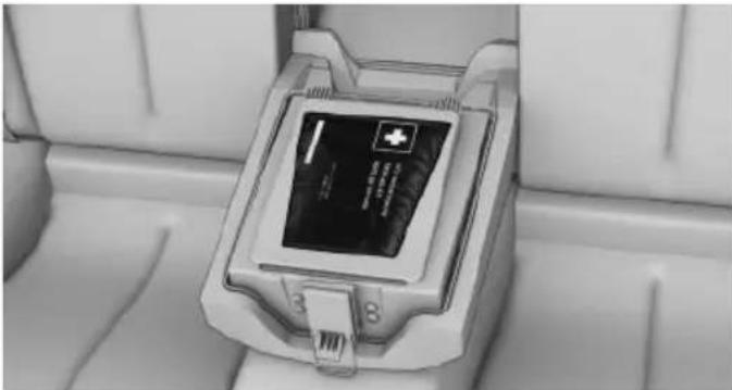 BMW 650i xDrive Coupe (2012) - First aid kit - 2