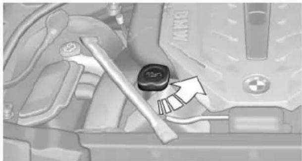 BMW 650i xDrive Convertible (2012) - Filler neck - 1