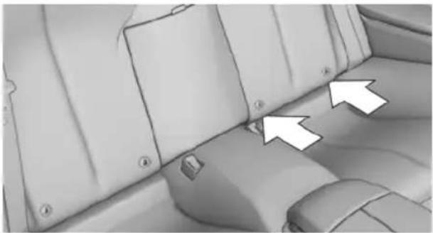 BMW 650i xDrive Convertible (2012) - Mounts for the lower LATCH anchors - 2