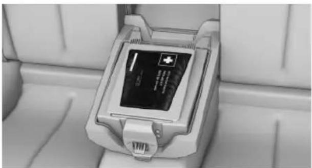 BMW 650i xDrive Convertible (2012) - First aid kit\* - 2