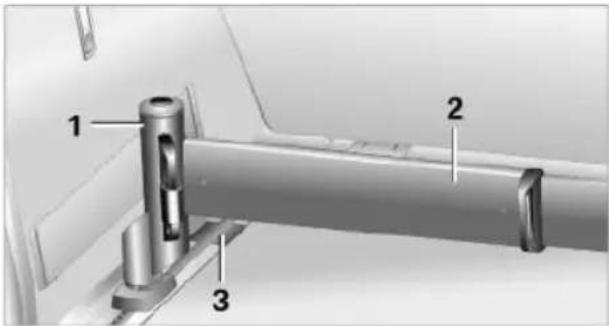 BMW X6 M (2012) - Securing cargo - 1