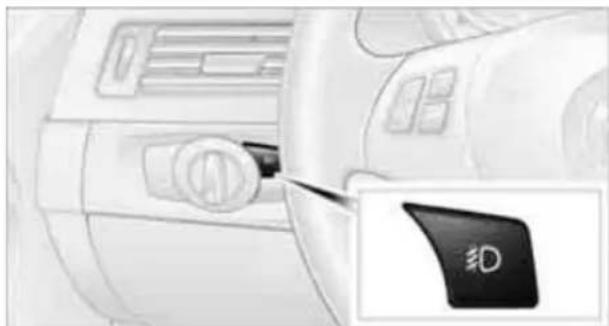 BMW 328i xDrive Sedan (2011) - Fog lamps - 1