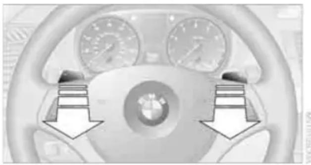 BMW 128i Coupe (2010) - Using the shift paddles on the steering wheel - 1