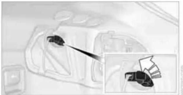 BMW 128i Coupe (2010) - Outer brake lamp - 1