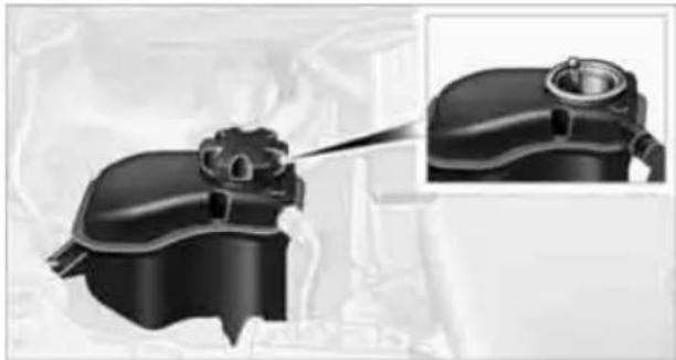 BMW 128i Coupe (2010) - Checking coolant level - 1
