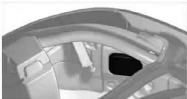 BMW Z4 sDrive30i (2010) - Changing the outer brake lamp - 1