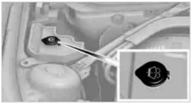 BMW Z4 sDrive30i (2010) - Washer fluid filler neck - 2