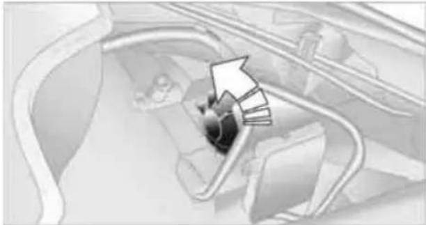 BMW 328i xDrive Sedan (2009) - Replacing parking lamps, roadside parking lamps, and daytime running lamps - 1