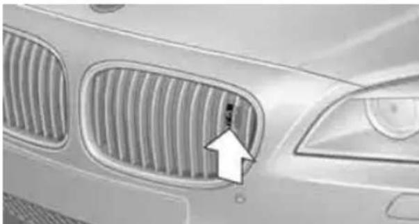 BMW 750i Sedan (2009) - Camera - 1