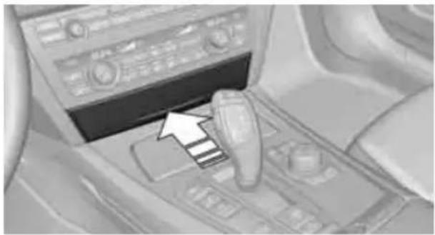 BMW 750i Sedan (2009) - Sockets - 1