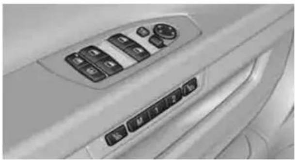 BMW 750i Sedan (2009) - Roller blind for rear window - 1