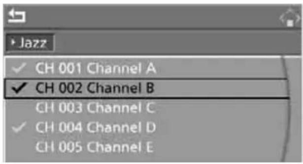 BMW 535i Sedan (2008) - Selecting and storing channel - 4