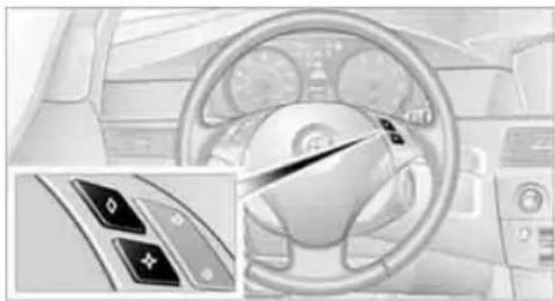BMW 535i Sedan (2008) - Programmable buttons\* on steering wheel - 1