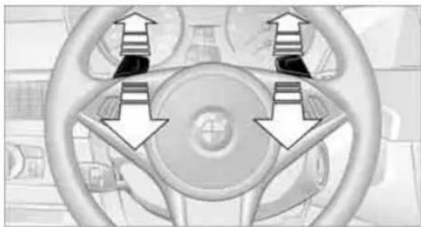 BMW 535i Sedan (2008) - Shift paddles on steering wheel - 1