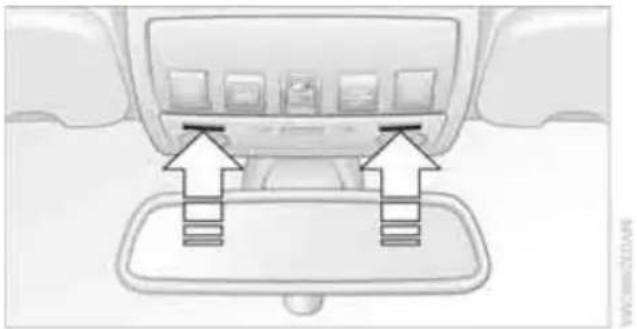BMW 535i Sedan (2008) - Switching interior lamps on and off manually - 2