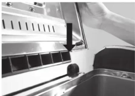 BREVILLE The Custom Loaf BBM800 - Limpiar la tapa - 1