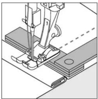 BERNINA Activa 145 - Feed-dog and fabric feed with compensating plates - 3