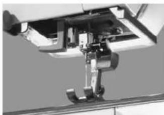 BERNINA Activa 145 - Start-stop-unit\*\* - 2